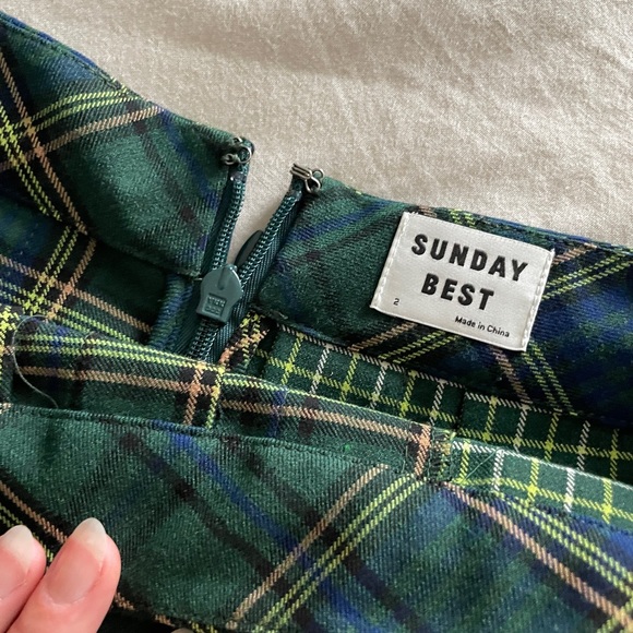 SUNDAY BEST - Micro Pleated Skirt - Picture 2 of 4